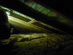 Zateplení stropu chodby zděného rodinného domu